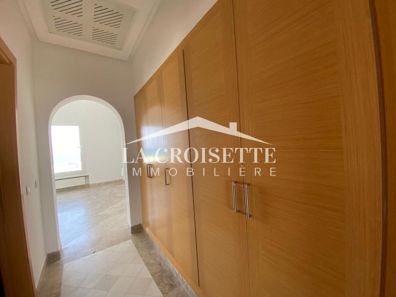 Penthouse S+4 avec vue sur mer à Gammarth 